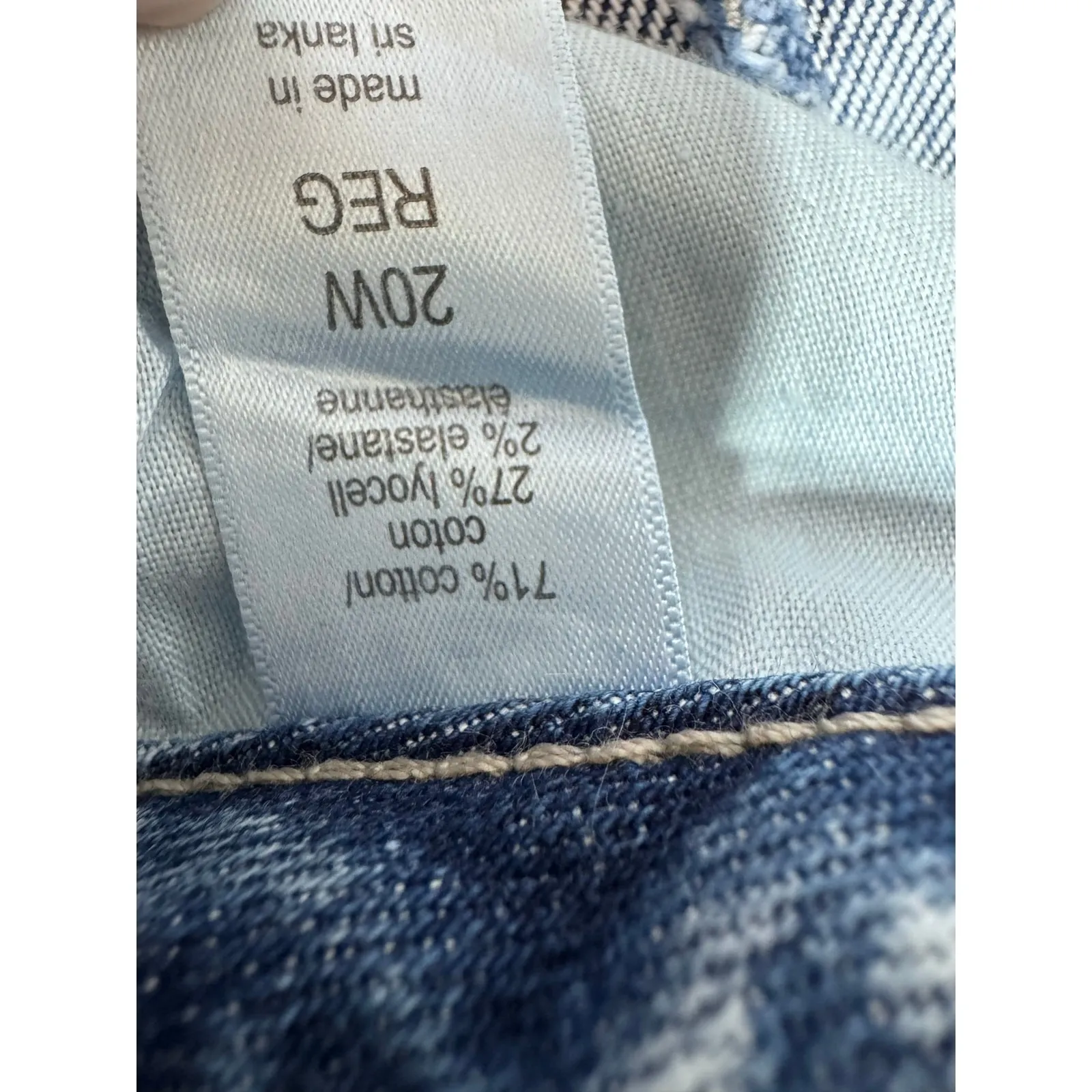 Maurices Kick Boot Ankle Jeans High Rise Button Fly Light Wash Raw Hem Women 20W - Image 5