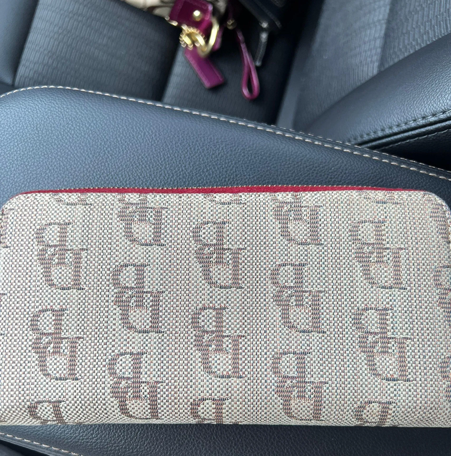 Dooney & Bourke Wallet - Image 2