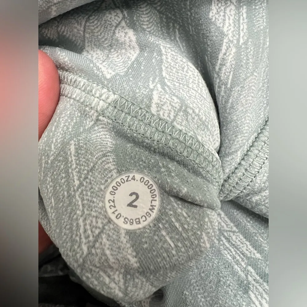 Lululemon Swift Speed High-Rise Crop 21" Reverberate Chevron Jacquard (Size 2) - Image 12