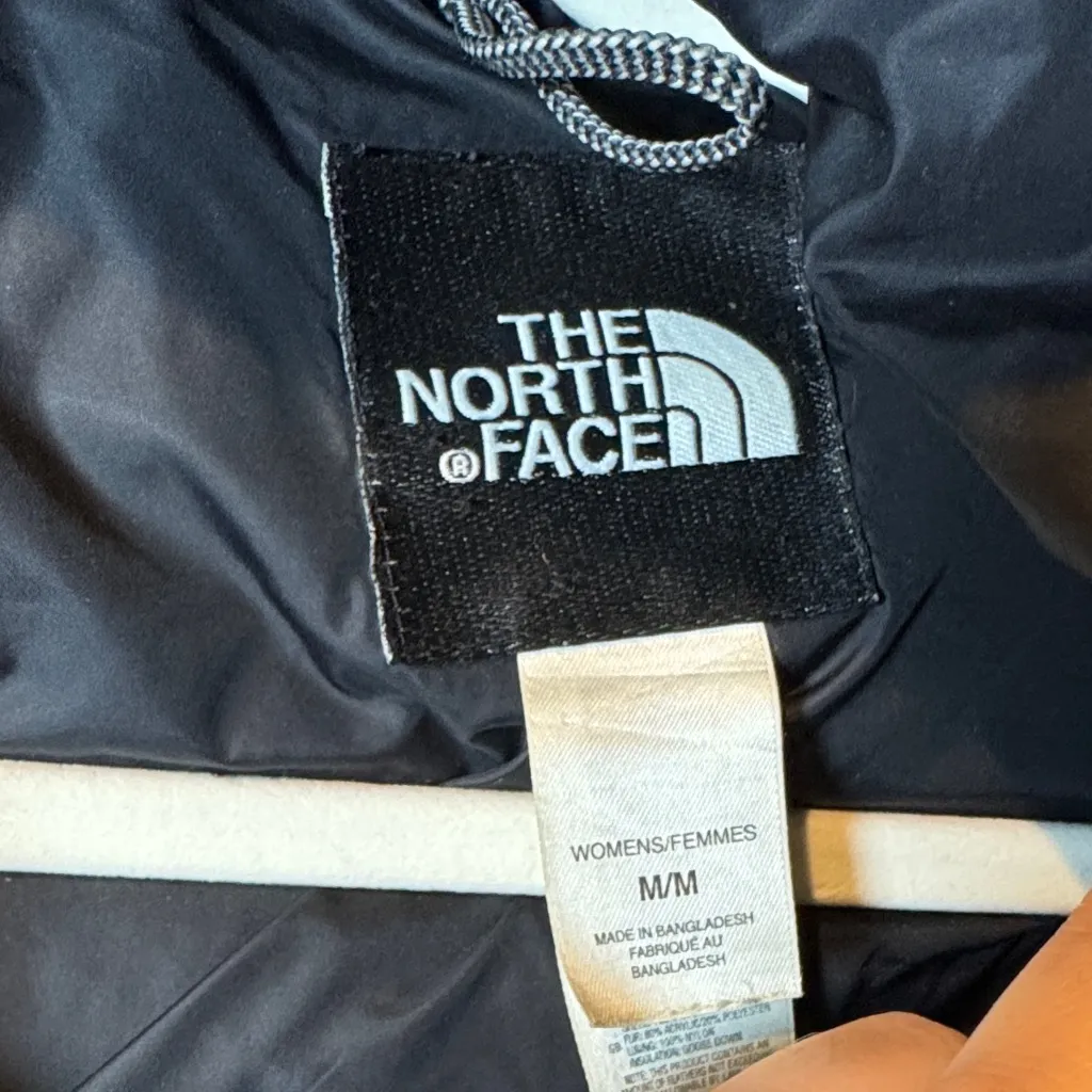 The North Face Women's Black 550 goose down Jacket with fur lined Hood - Image 6