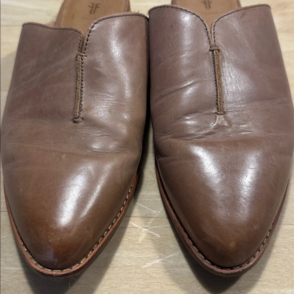 Frye Women's Nolan Seam Mules Sz 9 - Image 6