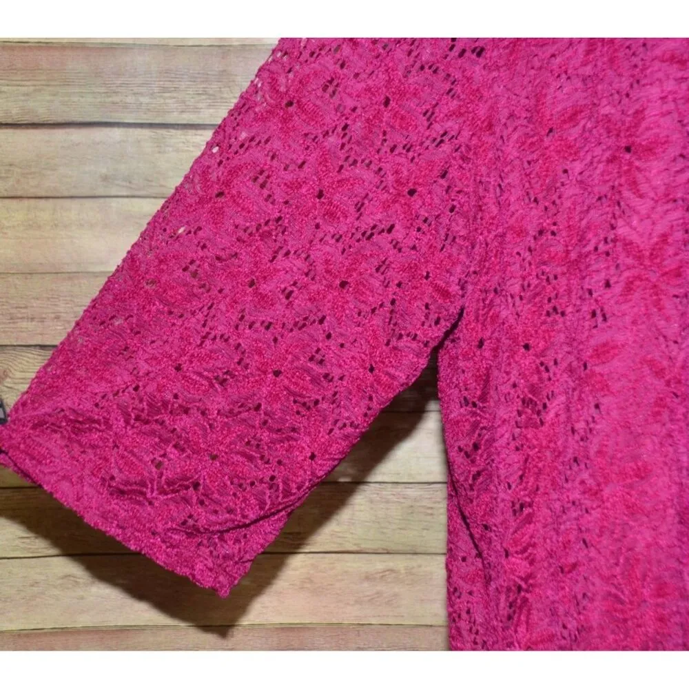 Catherine's Plum Magenta Blouse Top Size 4X Lacey Floral Pattern Stretch Purple - Image 4