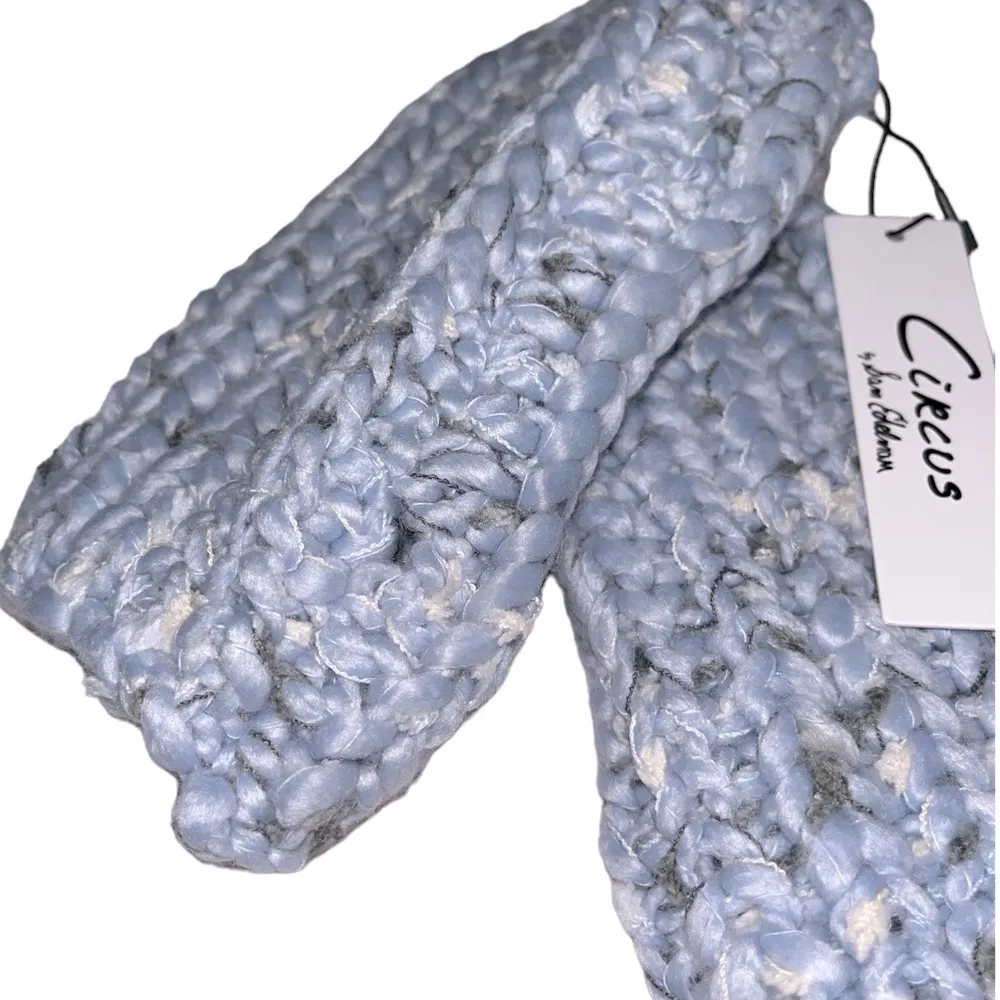 Circus by Sam Edelman Hand Warmers - Image 3