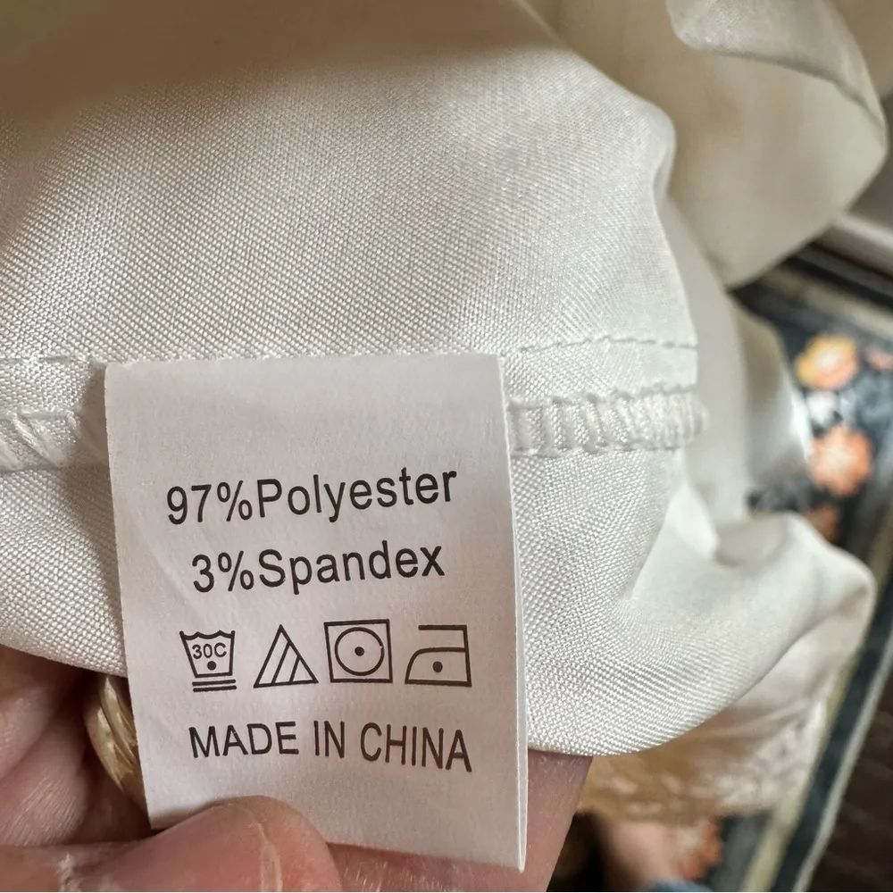 White Satin “Bride” Robe with Lace Trim Size undefined - Image 6