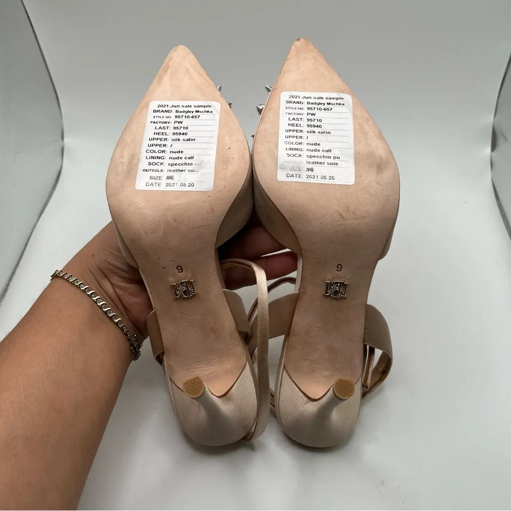 NWOB Badgley Mischka pumps Kaley Pointed Toe Stiletto nude size6 butterfly bling - Image 12