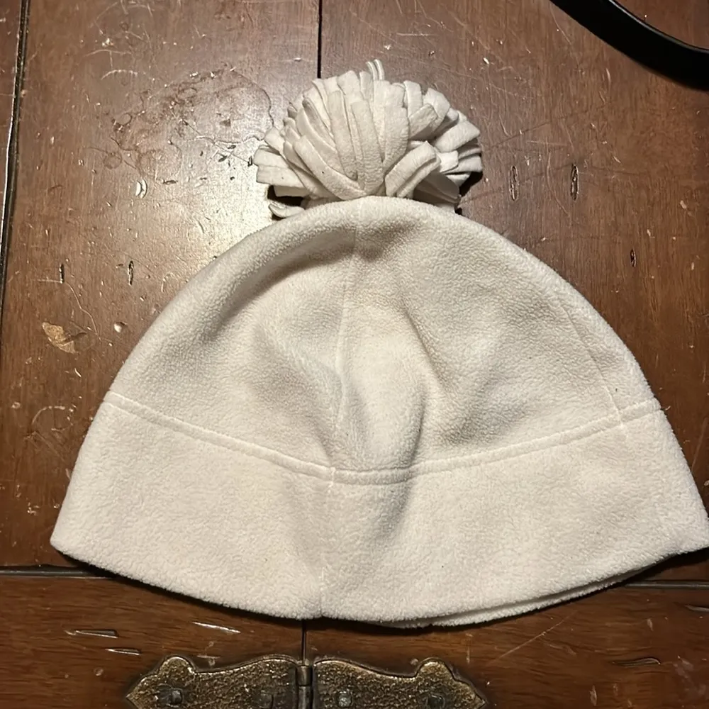 Old navy winter hat - Image 2