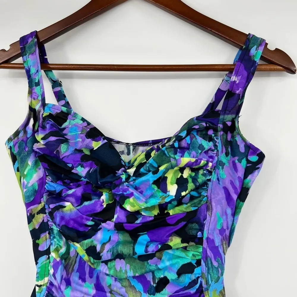 Trimshaper slimmiing multicolor print one piece abstract print swimsuit size 12 Black - Image 12