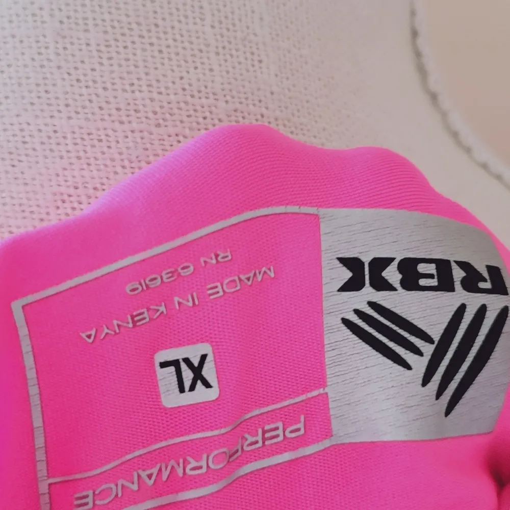 Reebok pink activewear tee size xl - Image 7