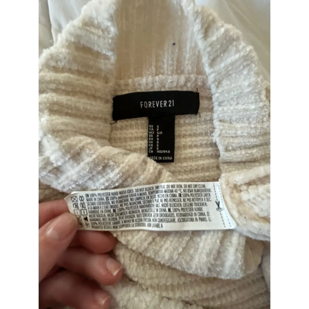Women's FOREVER 21 cream Ribbed Turtleneck Sweater S - Image 4
