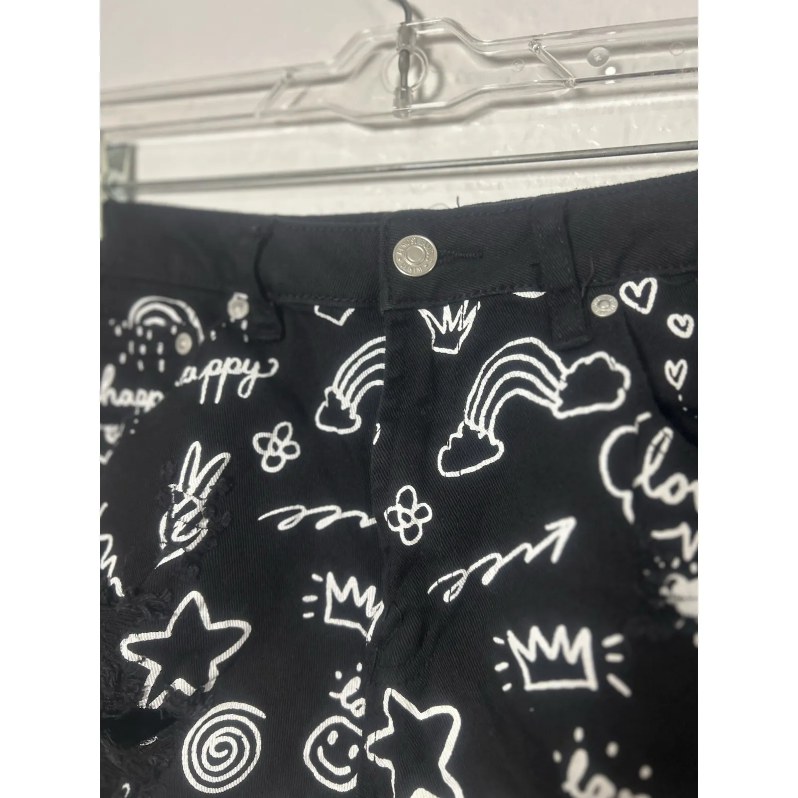 Almost Famous Womens Happy Shorts Sz 7  Cut Off Distress 98%cotton 2%spand (249) - Image 5