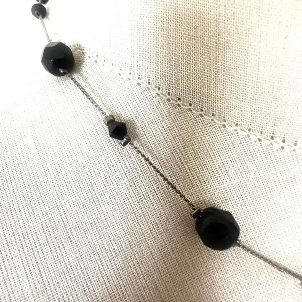 Black Glass Bead Gunmetal Y - Image 3