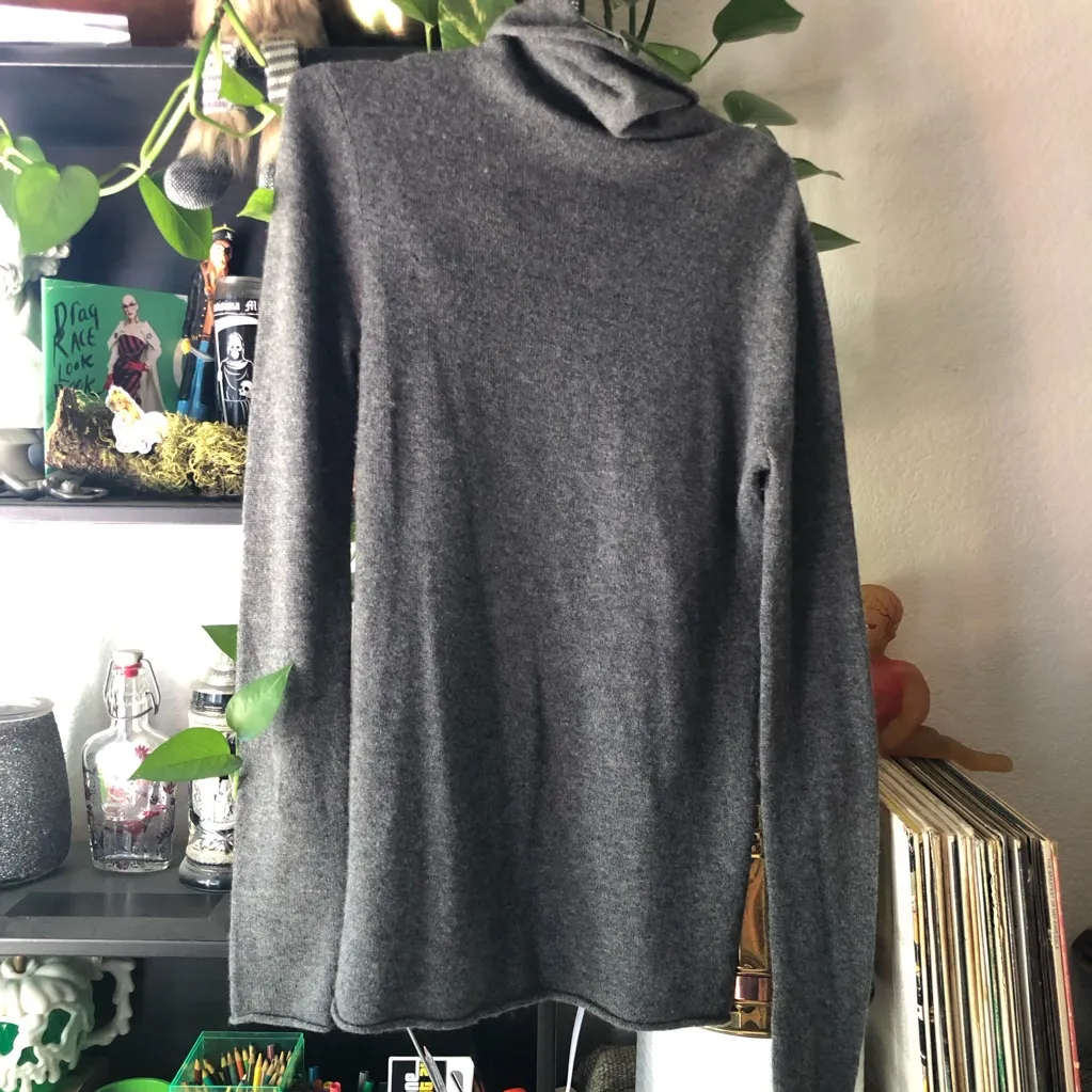 Halogen 100% Cashmere Sweater - Image 5