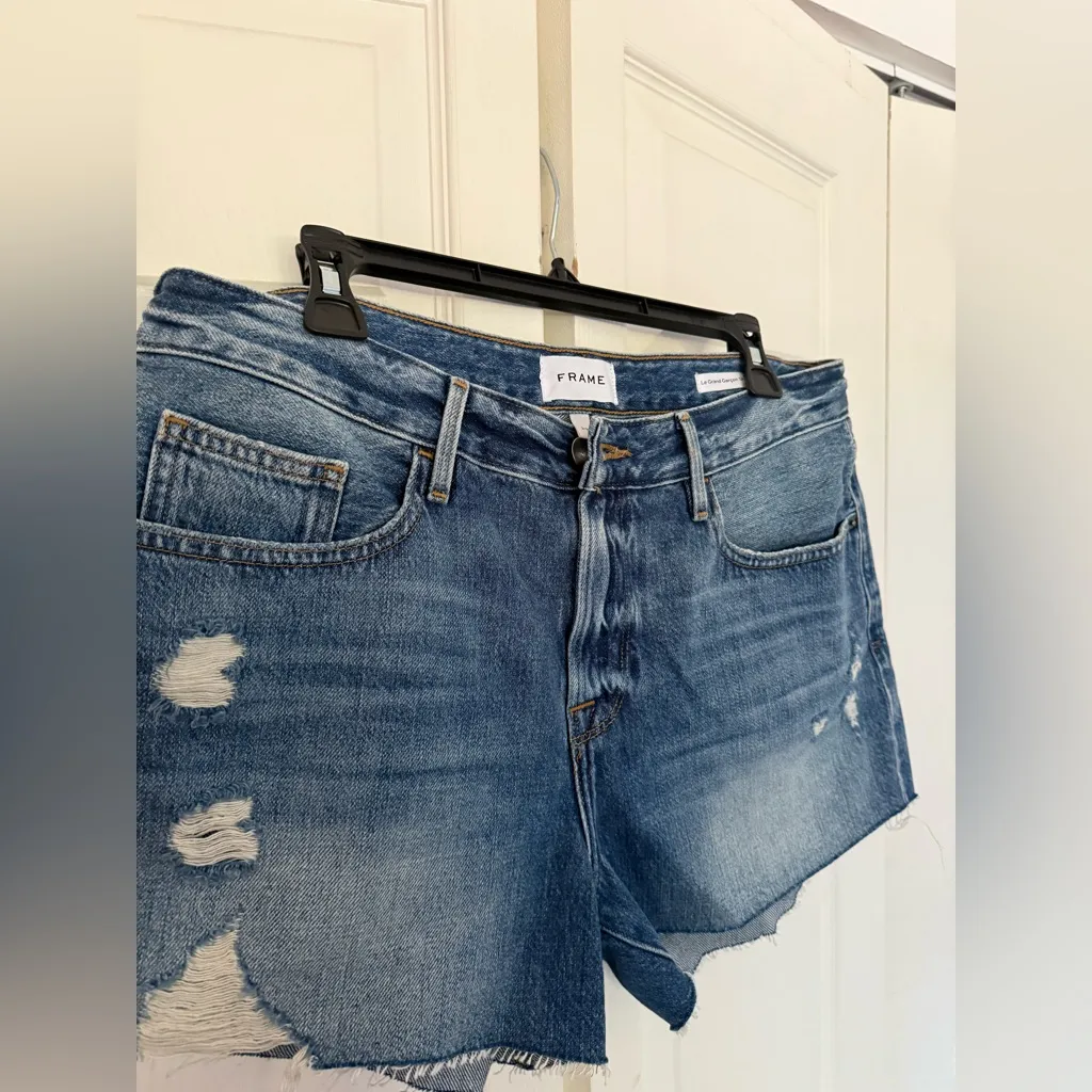 FRAME Denim Le Grand Garcon Short Denim Distressed Whitmore Soho Wash Size 29 - Image 3