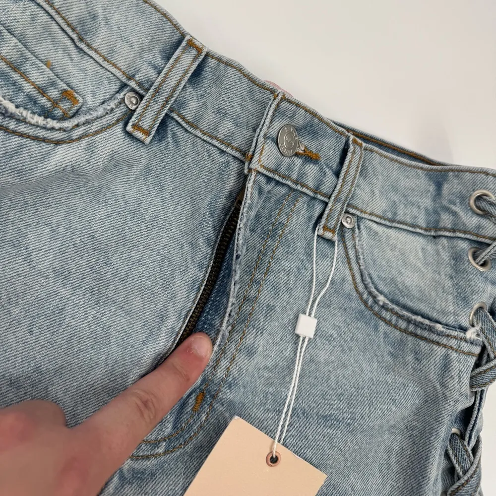 Revice Denim Sweetheart Shorts In Notice Me Size 25 NWT - Image 7