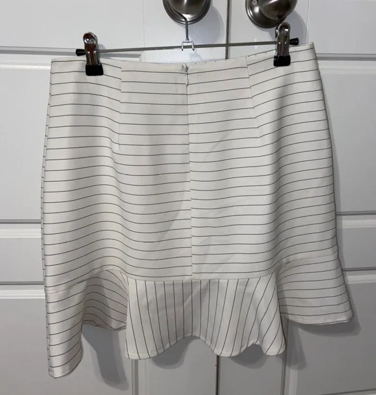 Lumière white Skirt - Image 3