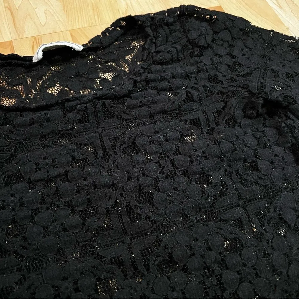 Abercrombie and Fitch Black Lace Crop Top Women’s XS - Image 2