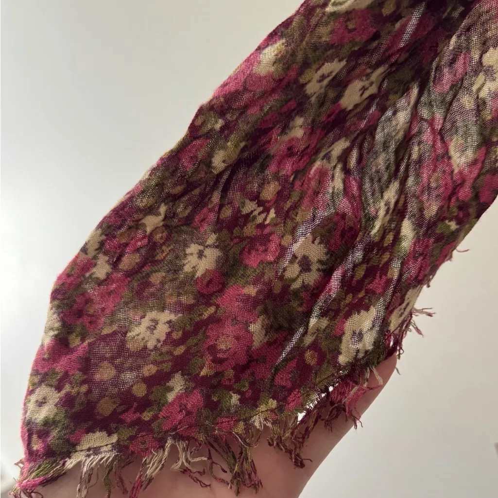 L.L. Bean Burgundy and Pink Adorable Soft Floral Scarf 100% Viscose - Image 3