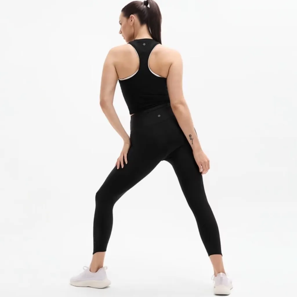 Athleta Pacesetter 7/8 Tight in Black - Size Large - Image 4