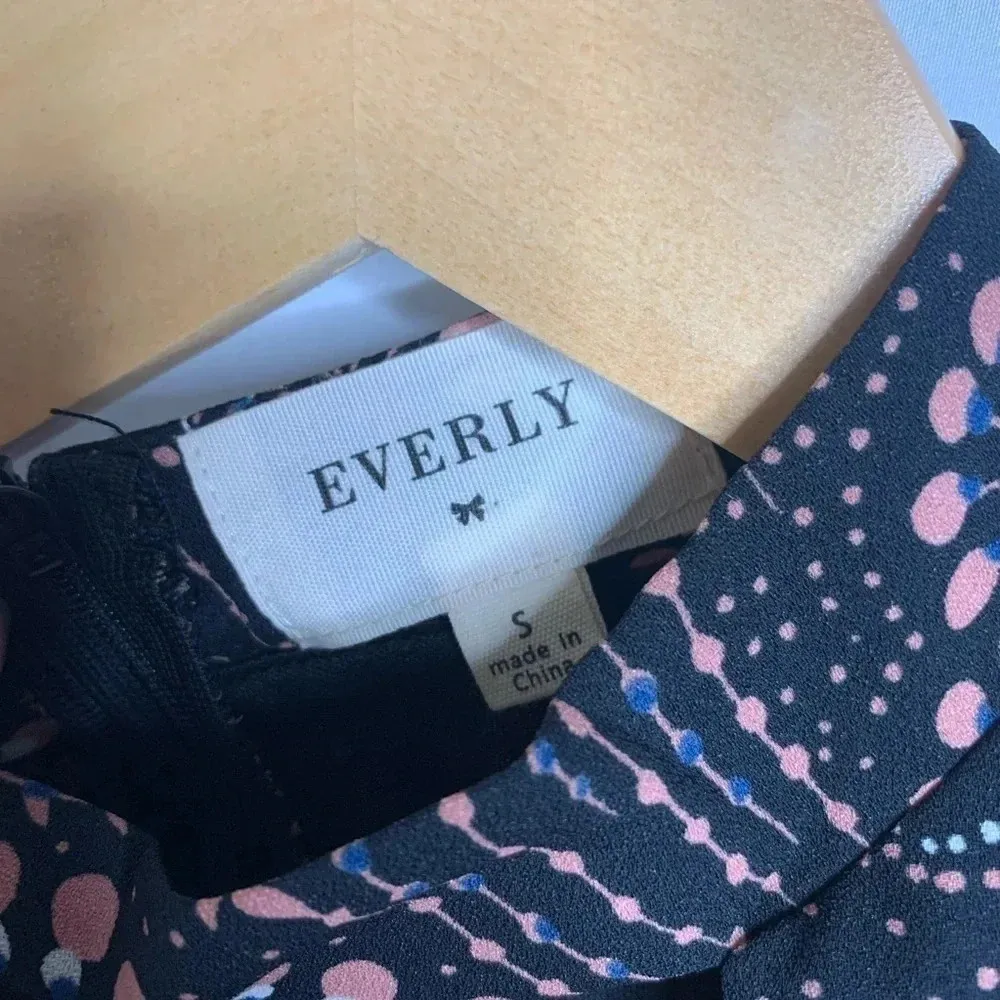 Everly Cold Shoulder Mock Neck Long Sleeve Dress Small - Image 5