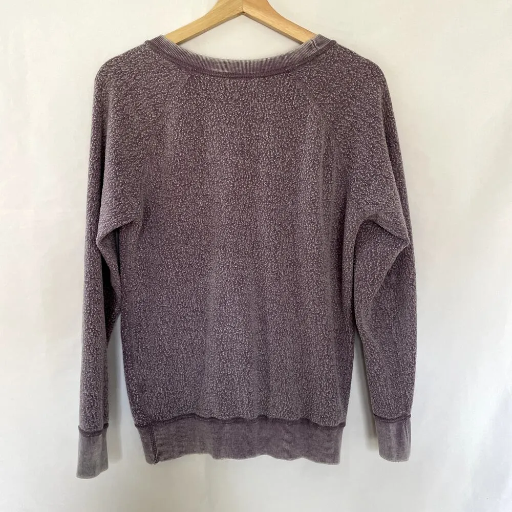 University of Northwestern purple fleece crewneck sweater women's size medium - Image 4