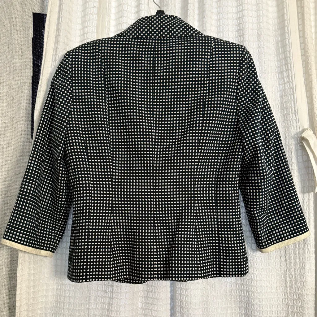 Le Suit Navy and White Polka Dot Blazer - Image 2