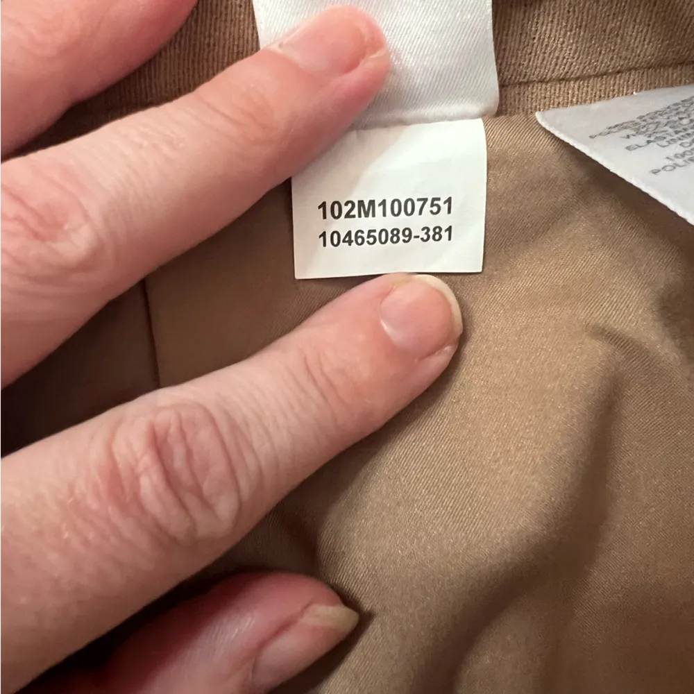 Anne Klein skirt tan with brown faux leather trim - Image 5