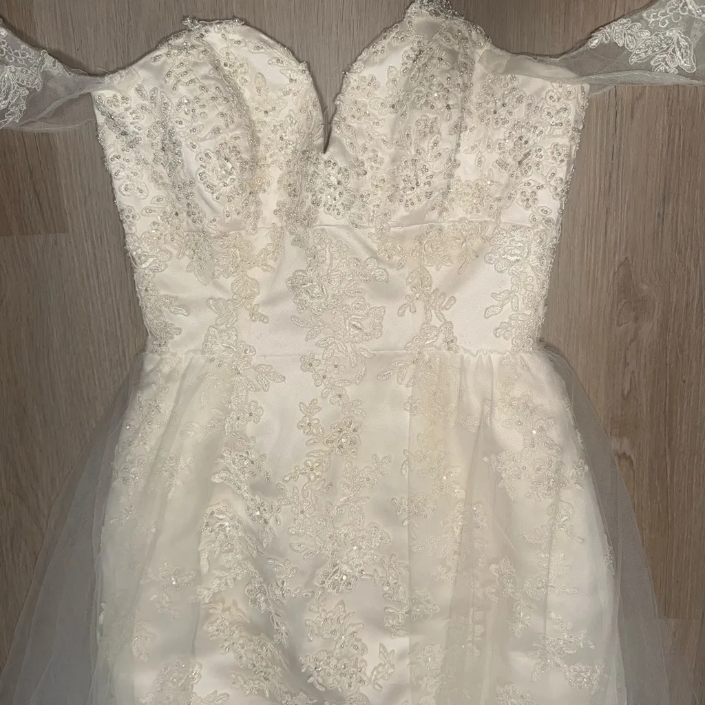 Maggie Sottero Off The Shoulder Beaded Wedding Gown with Lavender Train White Size XS - Image 5