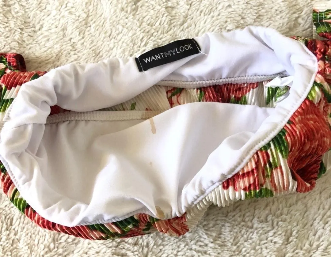 Pleated Floral Off The Shoulder Crop Top - Image 4