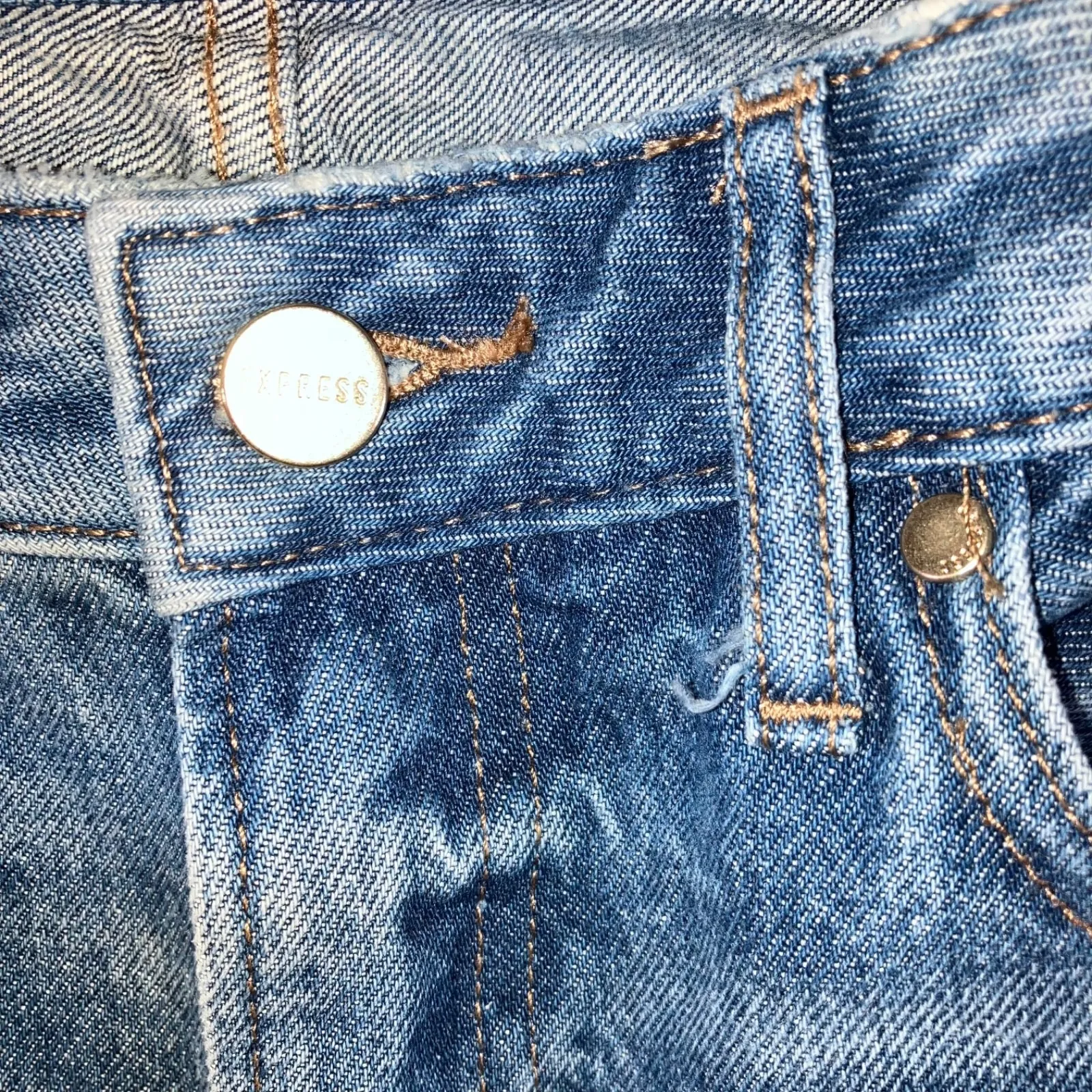 Express‎ Low Rise Boyfriend Jeans Women 2 Medium Wash Denim - Image 7