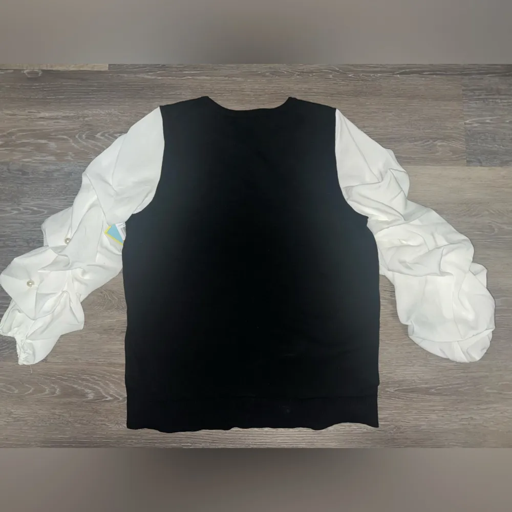 CeCe  Black Top with White Puff Sleeves - Image 6