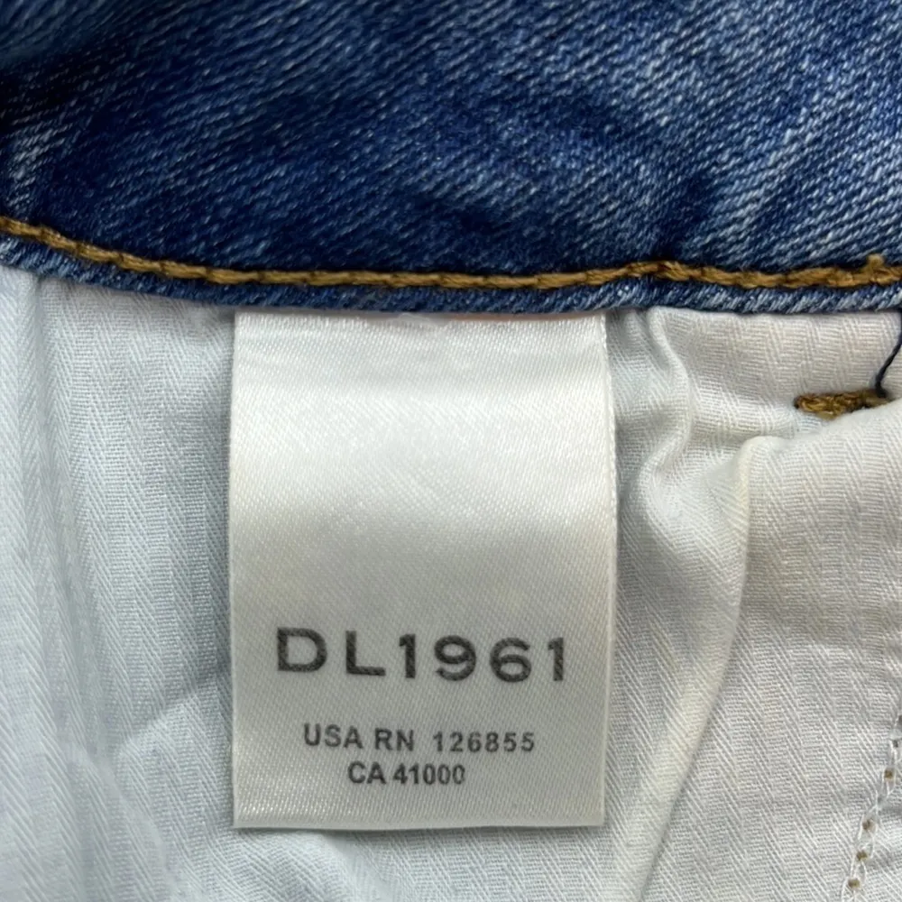 DL1961 Mara Ankle High Rise Straight Size 29 - Image 11