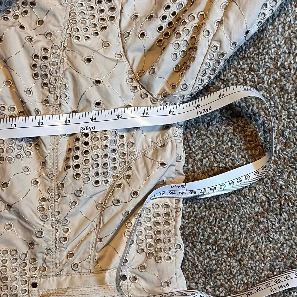 White House Black Market Women's Eyelet Ivory Jacket.  Size 2 - Image 4