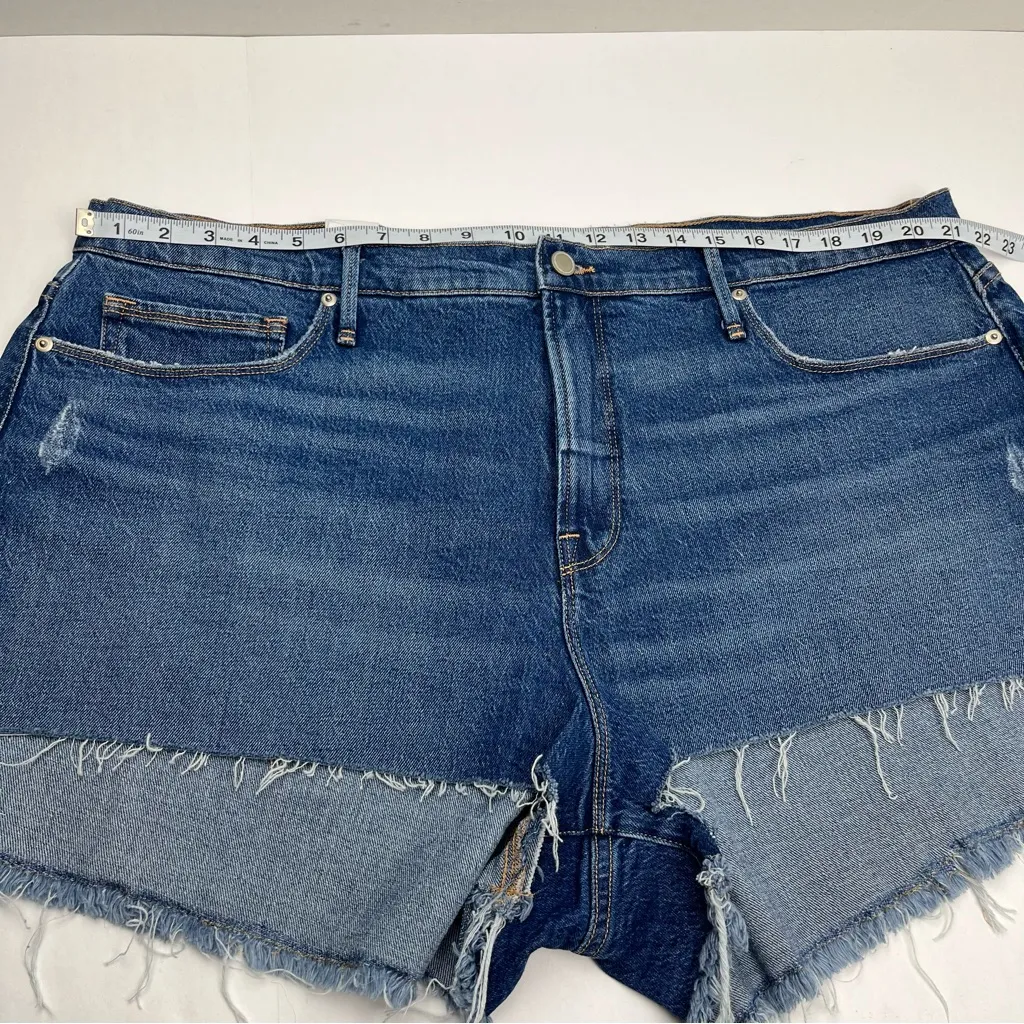 Good American Good 90s Blue Denim Cut-Off Jean Short Women Size‎ 18 / 42 NEW - Image 6