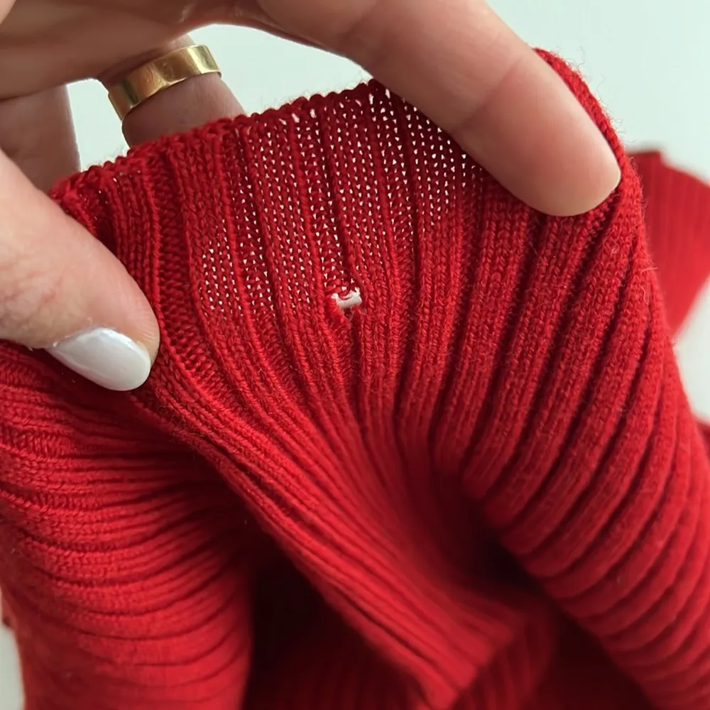 Banana Republic 100% Merino Wool Red Scarf - Image 3