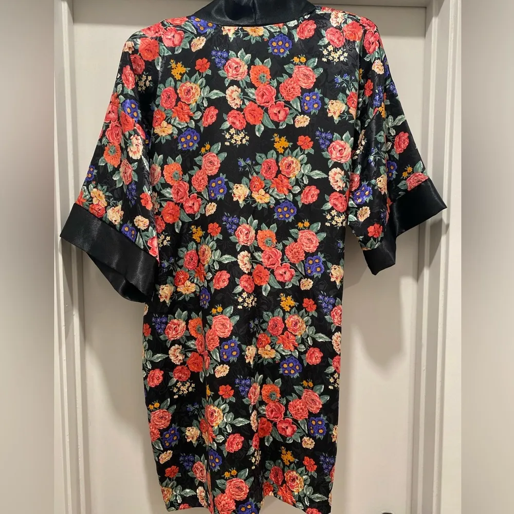 VTG 80s 90s L.A. Intimates Black & Multicolor Satin Floral Kimono Robe - Image 13