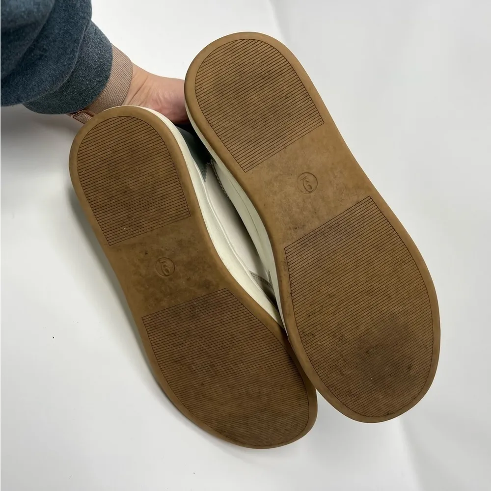 Universal Threads UNIVERSAL Thread‎ Lace Up Sneakers - Image 6