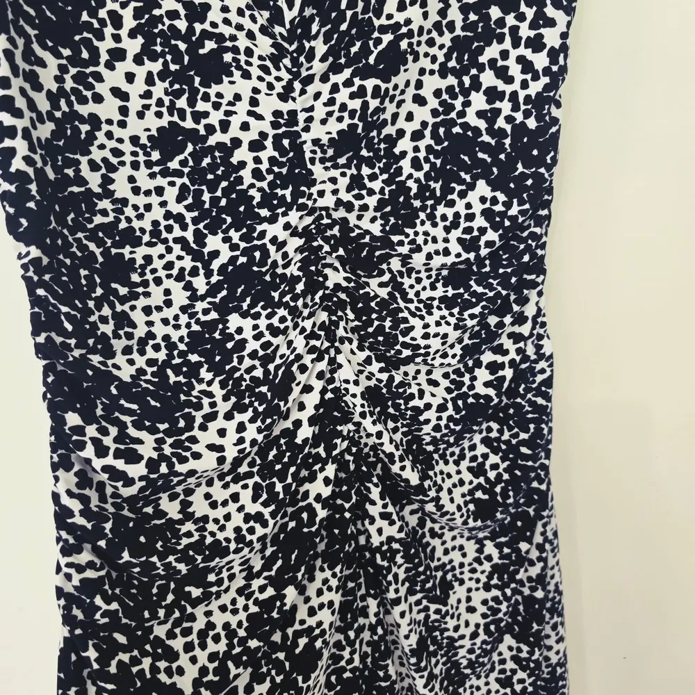 Norma Kamali Animal Print Knee-Length Ruched Black and White Dress Women Size XL - Image 9