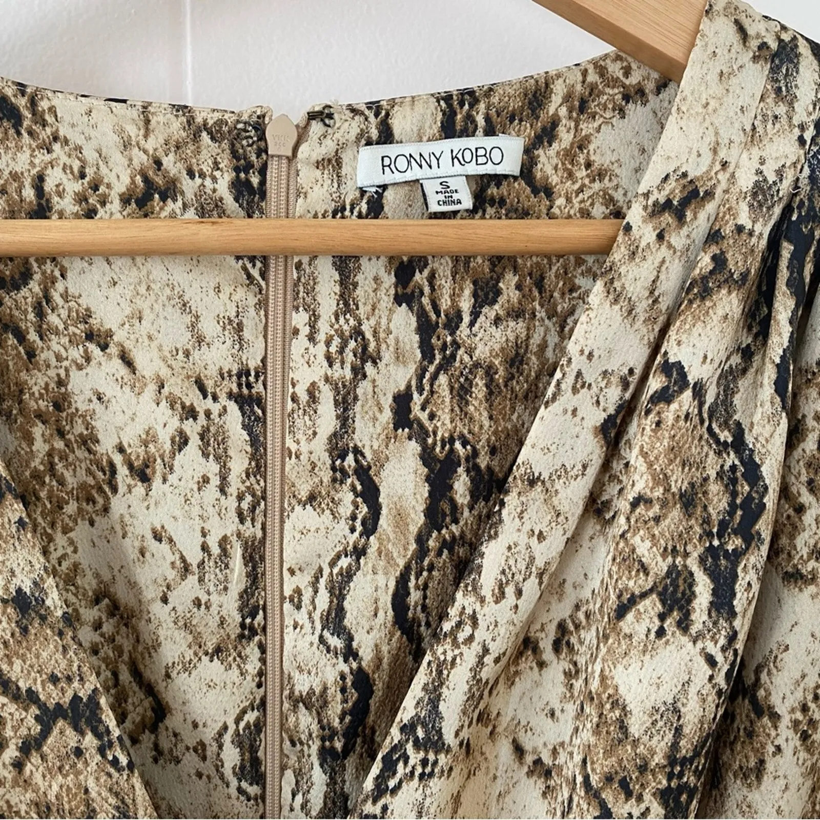 Ronny Kobo Orzora Snake Print Mini Dress Size Small Gently Used Boho Festival Tan - Image 10