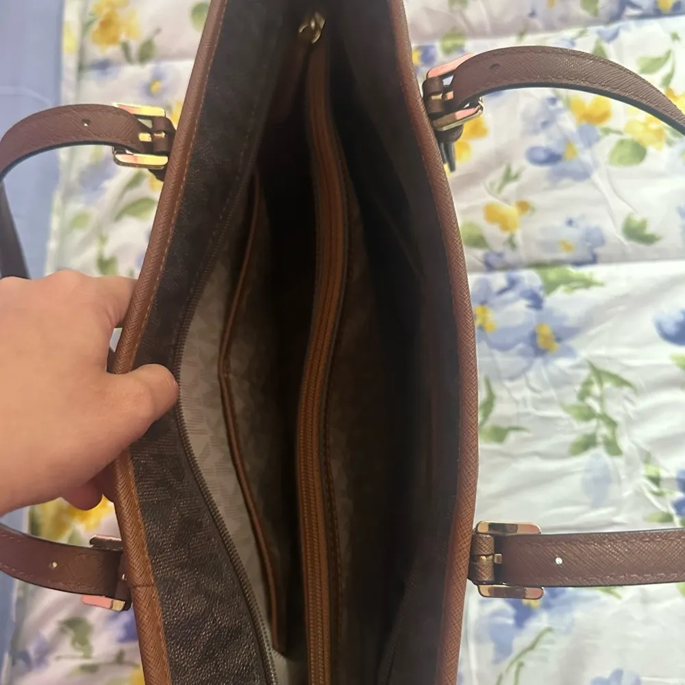 Michael Kors Brown Tote Bag - Image 6