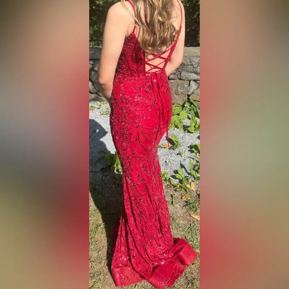 ELLIE WILDE sequined prom dress, v neck, sheath style, fitted, lace up; size 2 - Image 6