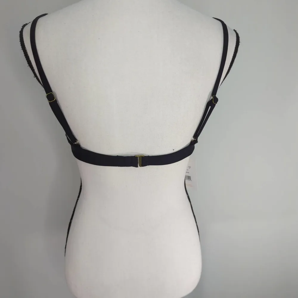 ANDIE  Black Sicily Bikini Top | MEDIUM - Image 6