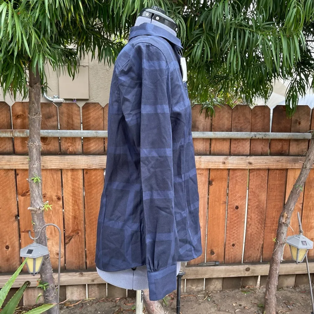 Brooks Brothers Women’s Button Down Shirt Size 10 - Image 5