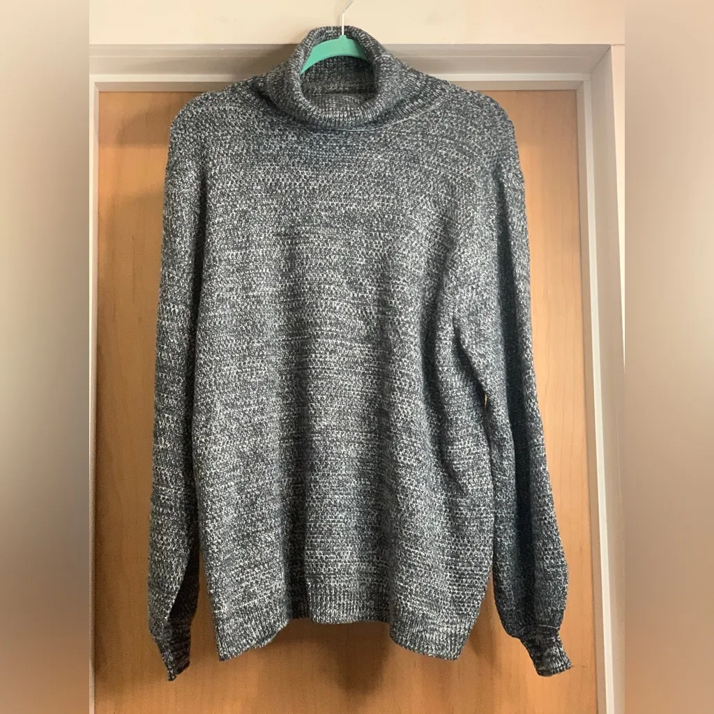 Zenana Outfitters Charcoal Turtleneck Knit Sweater. Size-1X-Large - Image 3