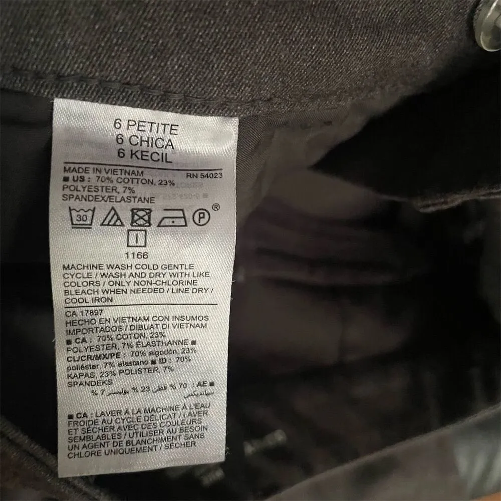 Old Navy Women's Pixie High Rise Dress Pants Gray Size 6 Petite - Image 6