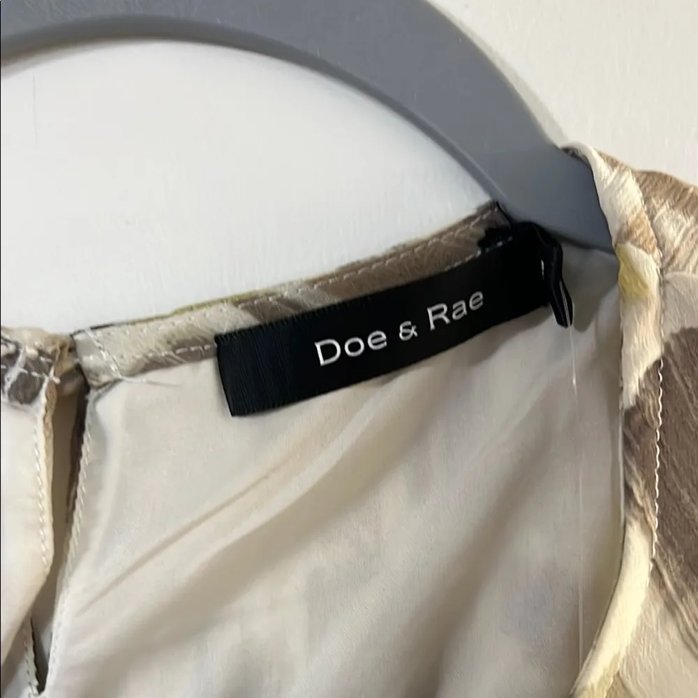 Doe & Rae Cream Tan Relaxed Graphic Blouse - Image 2