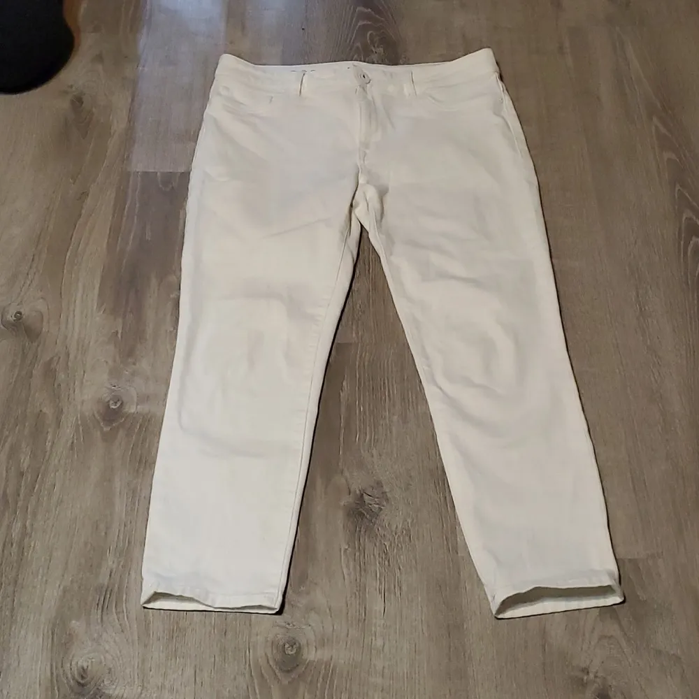 DL1961 Florence Instasculpt Cropped Jeans 31 - Image 3