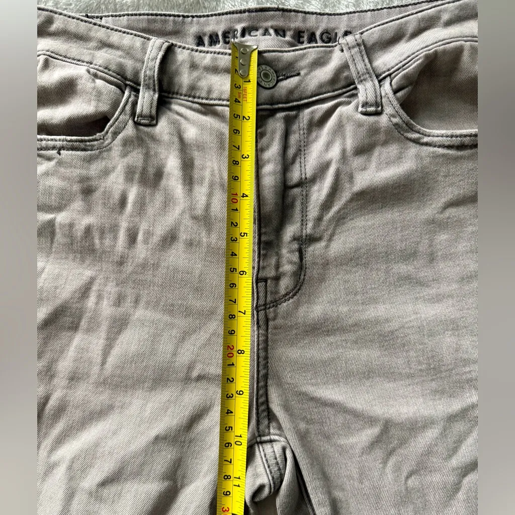 American‎ Eagle Outfitters Women's Light Gray Ripped Skinny Jeans Sz 6 - Image 9