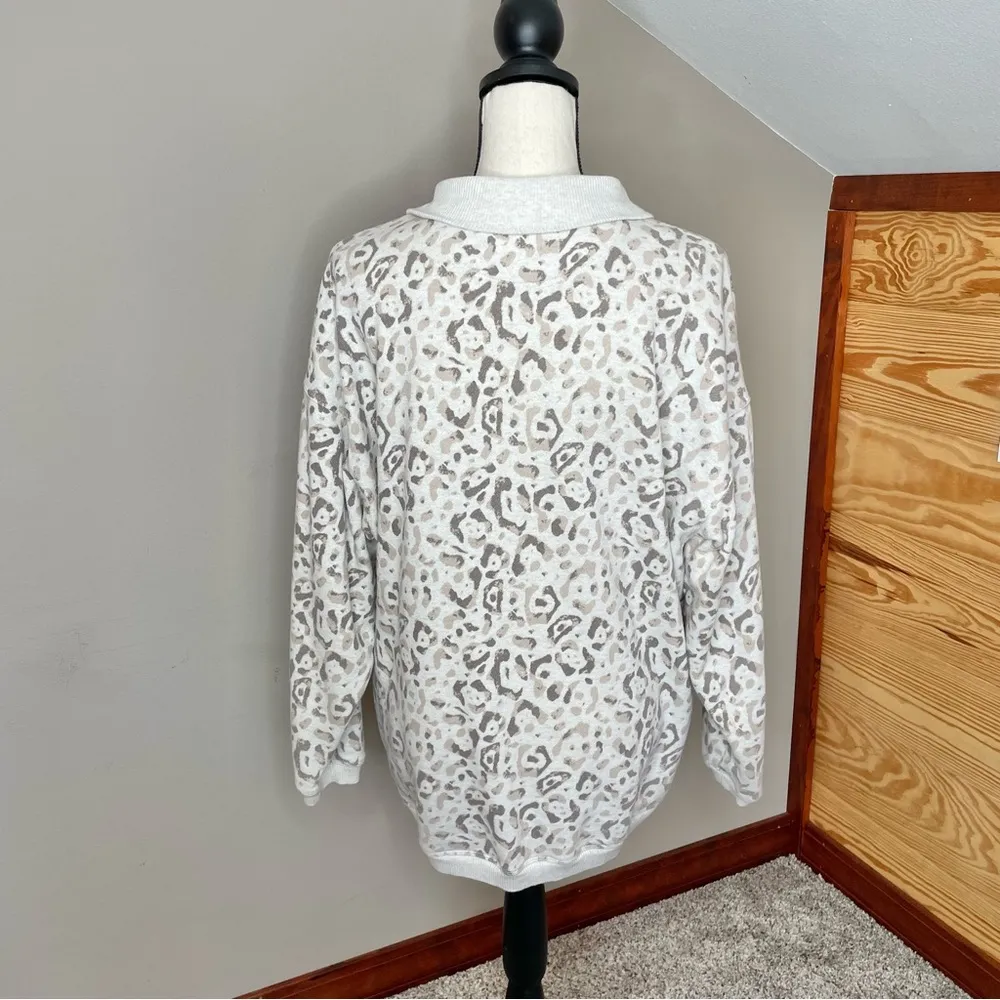 Grey Tan Leopard Print Oversized Quarter Zip Pullover Sweatshirt Small - Image 3