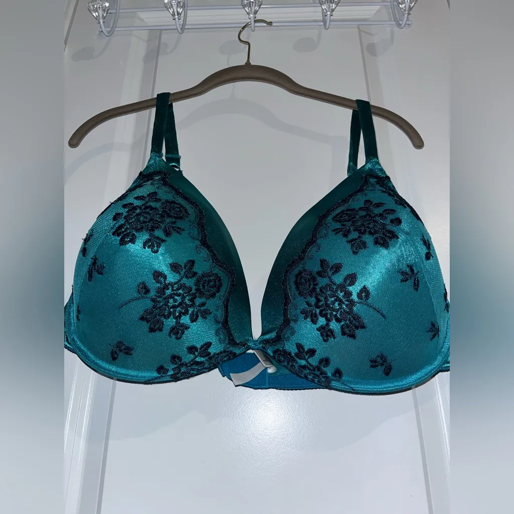 Fashion Bug Full Coverage Lined Underwire Embroidery Teal Satin Lace 44DD Bra - Image 11