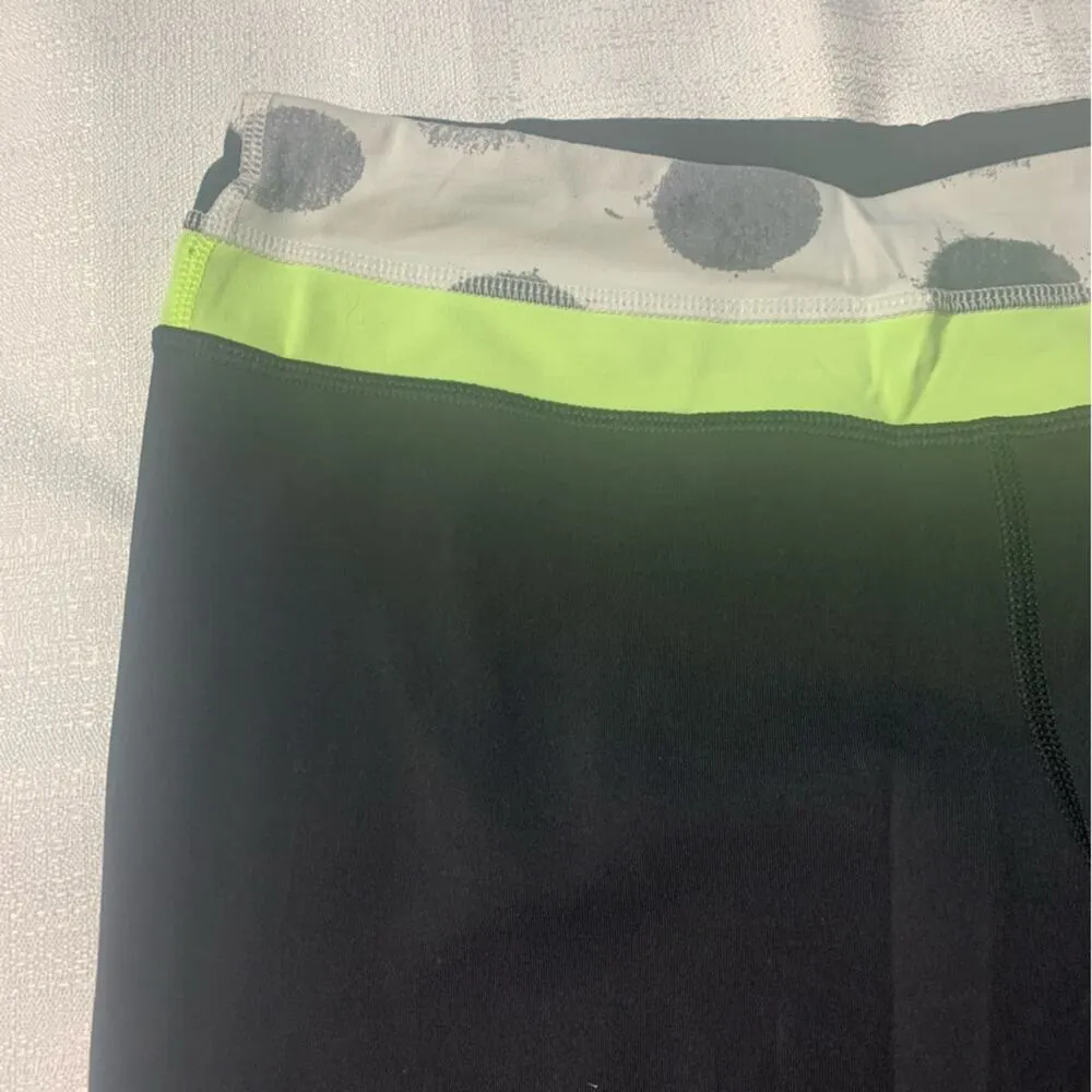 Lululemon size 6 inspire crop black green leggings beyond gym basic workout - Image 6